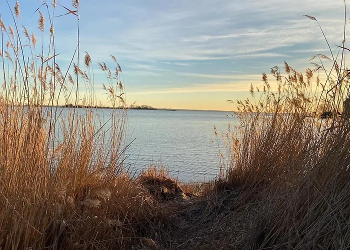 Semesterbostad Haus Mit Meerblick & Garten Fehmarn