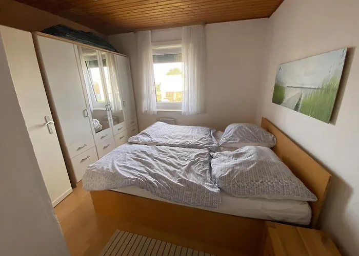 Semesterbostad Haus Mit Meerblick & Garten