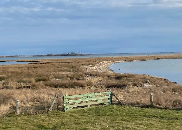 Semesterbostad Haus Mit Meerblick & Garten Fehmarn